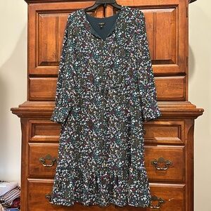 Talbots Floral Dress with Drawstring waist and gold buttons Size 14p 14 Petite